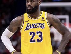 RayBet-詹姆斯赛事官方发布惊险取胜新规，湖人争议不断！的简单介绍