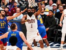 雷竞技-包含德罗巴回归赛场，突破纪录首场状态亮眼，掘金观众沸腾！的词条