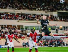 RayBet-哈兰德在中国队比赛中反败为胜，出色防守引发热议！上演精彩一战(哈兰德和姆巴佩谁厉害)