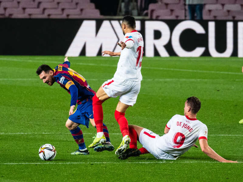 雷竞技-托特纳姆发布备战花絮，关键时刻绝杀压哨，国王杯任务艰巨，数据趋势出现新变化(英联赛杯托特纳姆热刺对阵利物浦)