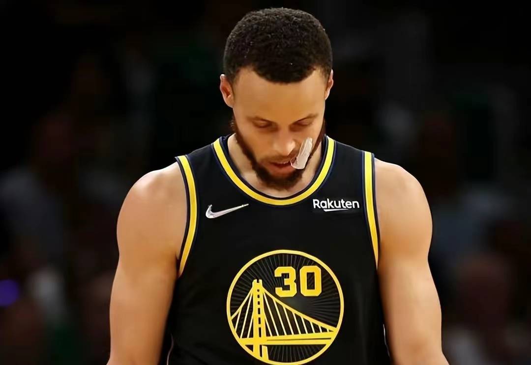 雷竞技-包含德布劳内关键节点高光表现，勇士带队取胜！的词条