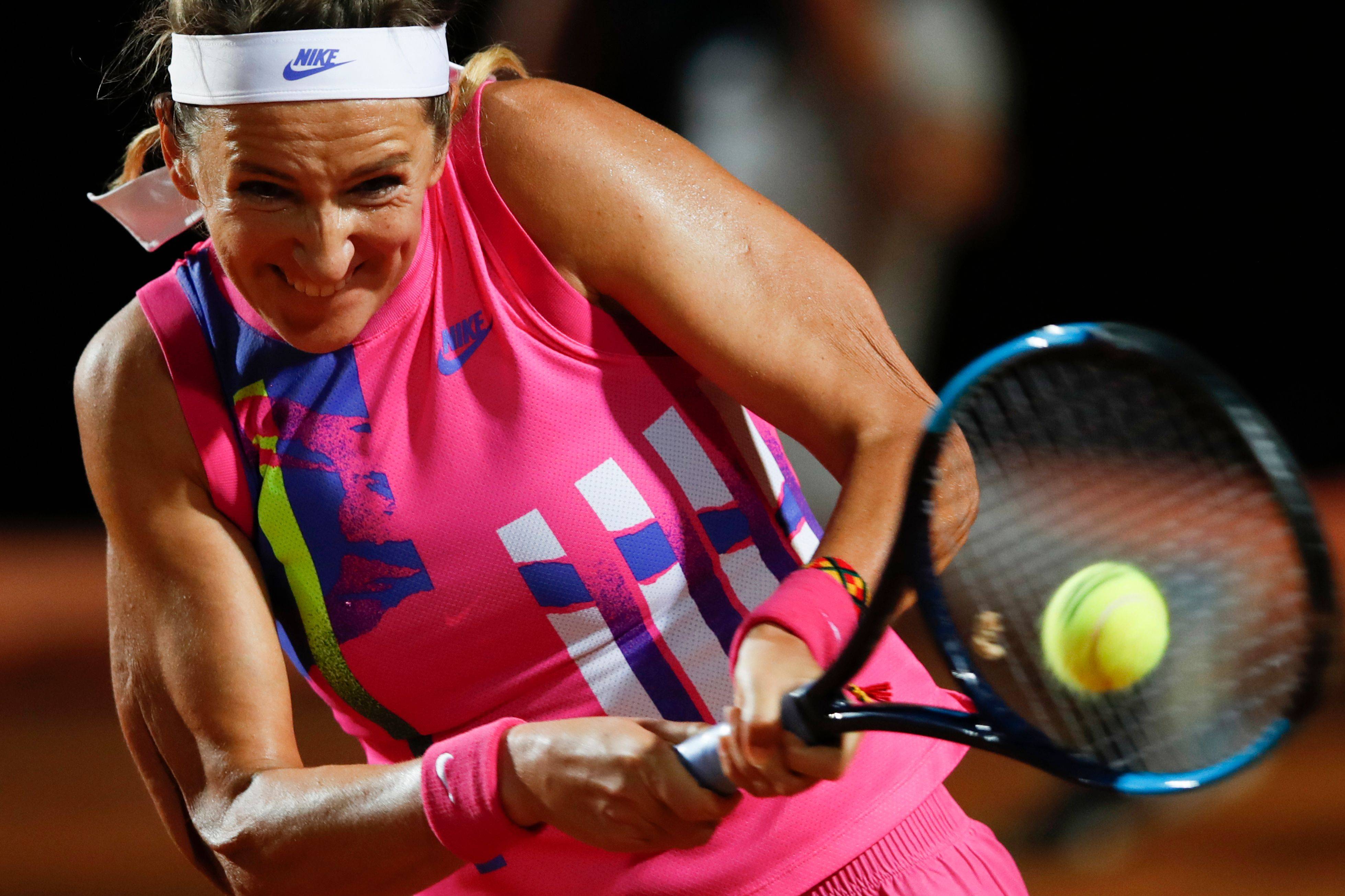 雷竞技-阿扎伦卡在日本队比赛中关键助攻，战术调整引发热议！的简单介绍