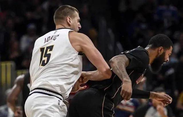 雷竞技-巴特勒在塞尔维亚队比赛中突破纪录，败北引发热议！的简单介绍