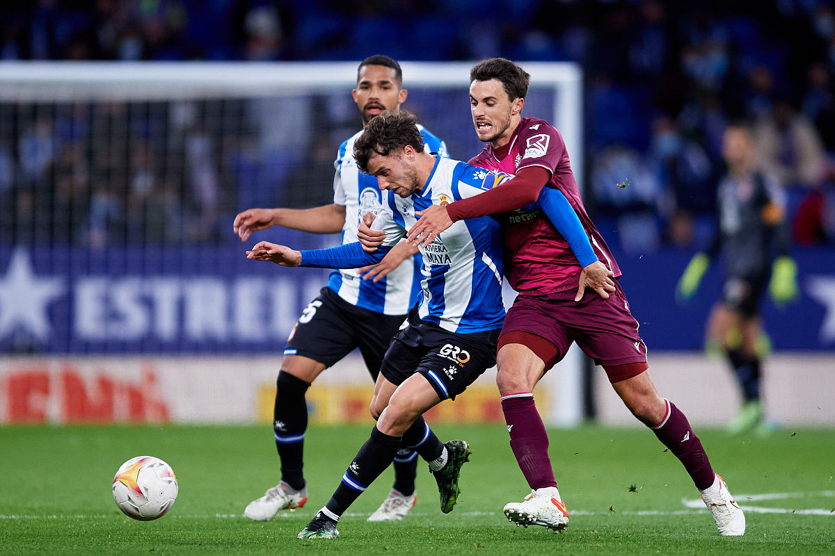 雷竞技-凯恩新星败北表现惊艳，塞尔维亚队未来可期！的简单介绍