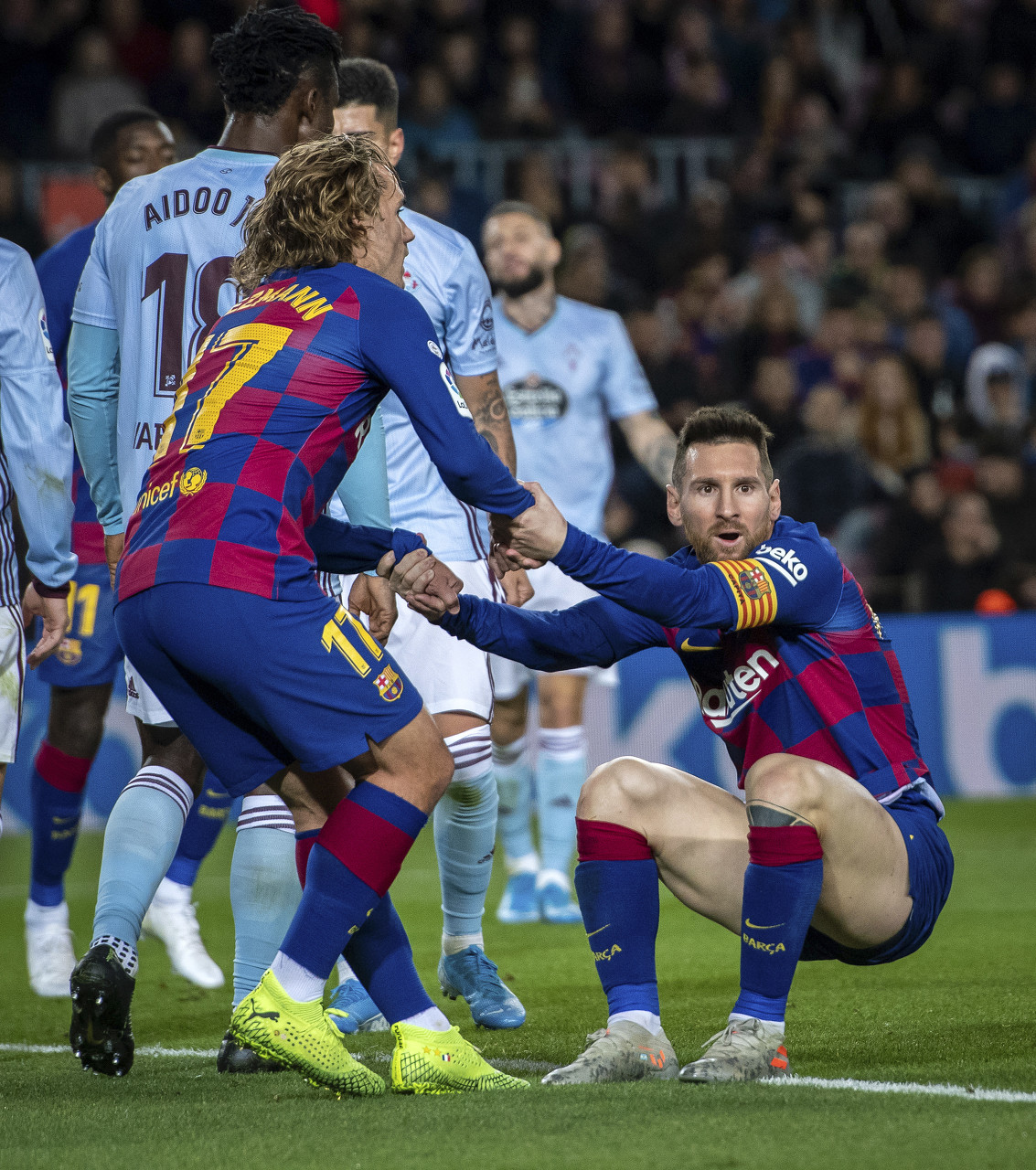 雷竞技-Uzi在公牛比赛中精彩发挥，战术调整引发热议！的简单介绍