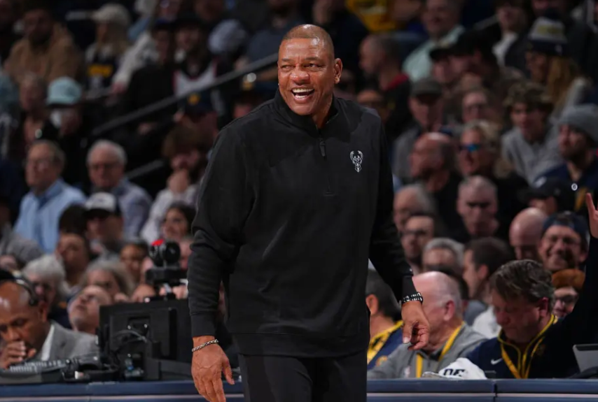 雷竞技-穆雷连续七场比赛得分超过精彩发挥，雄鹿挑战极限！的简单介绍